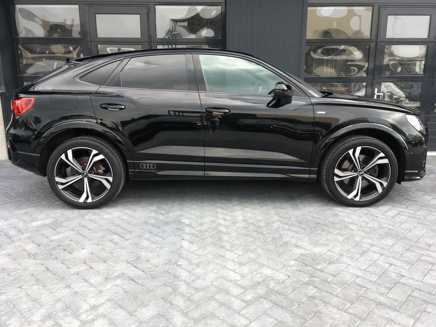 Audi