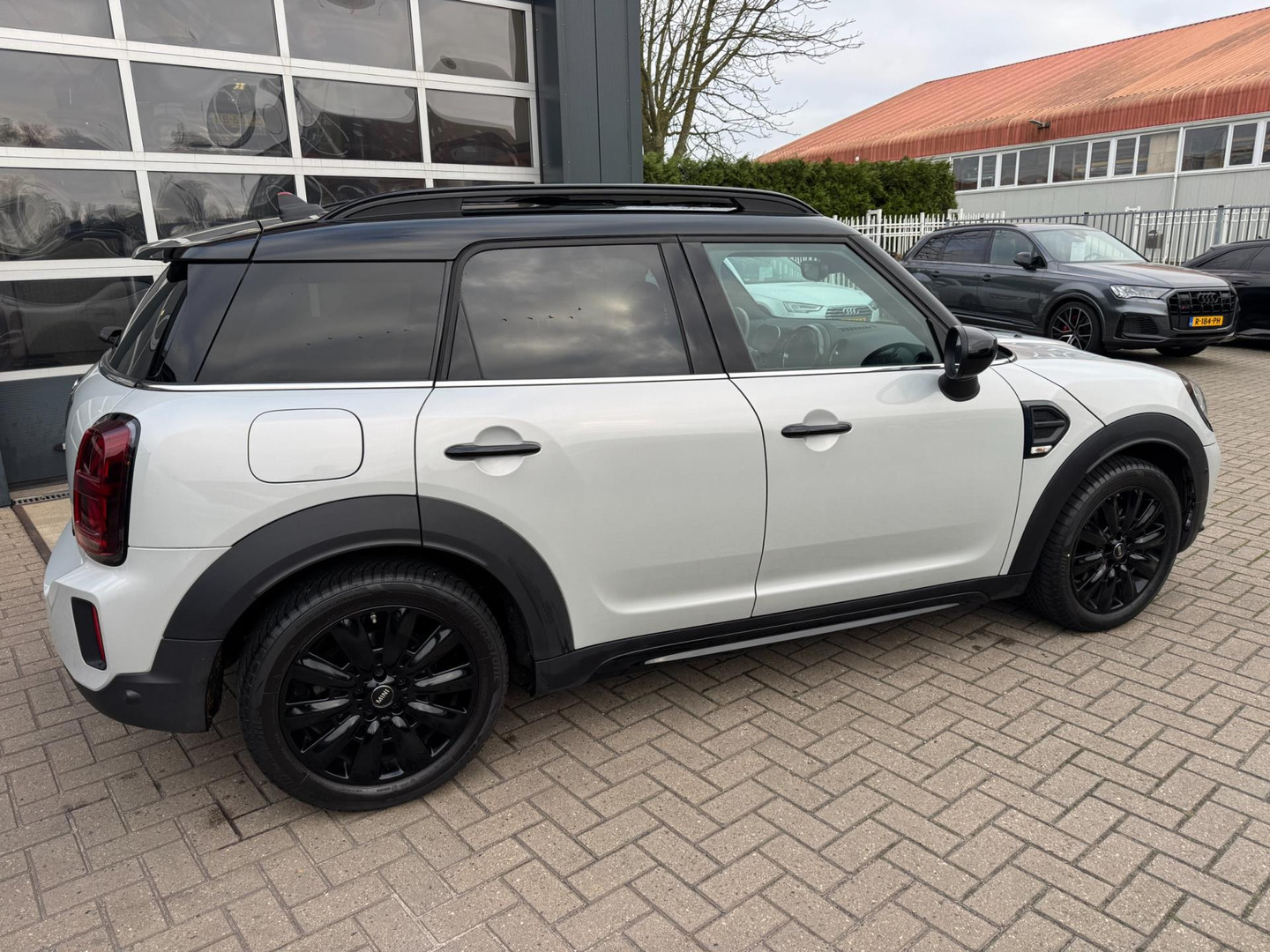 MINI