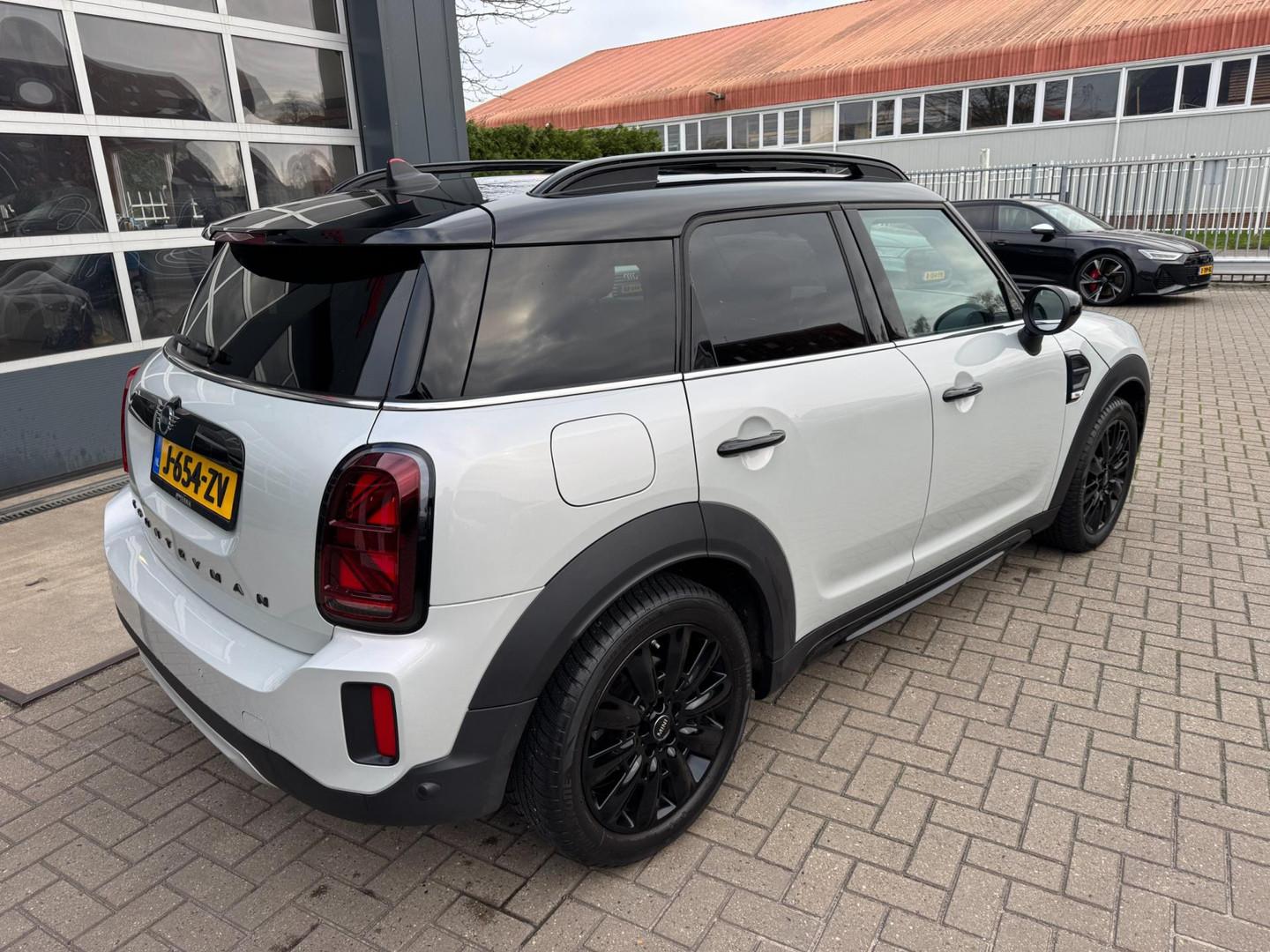 MINI