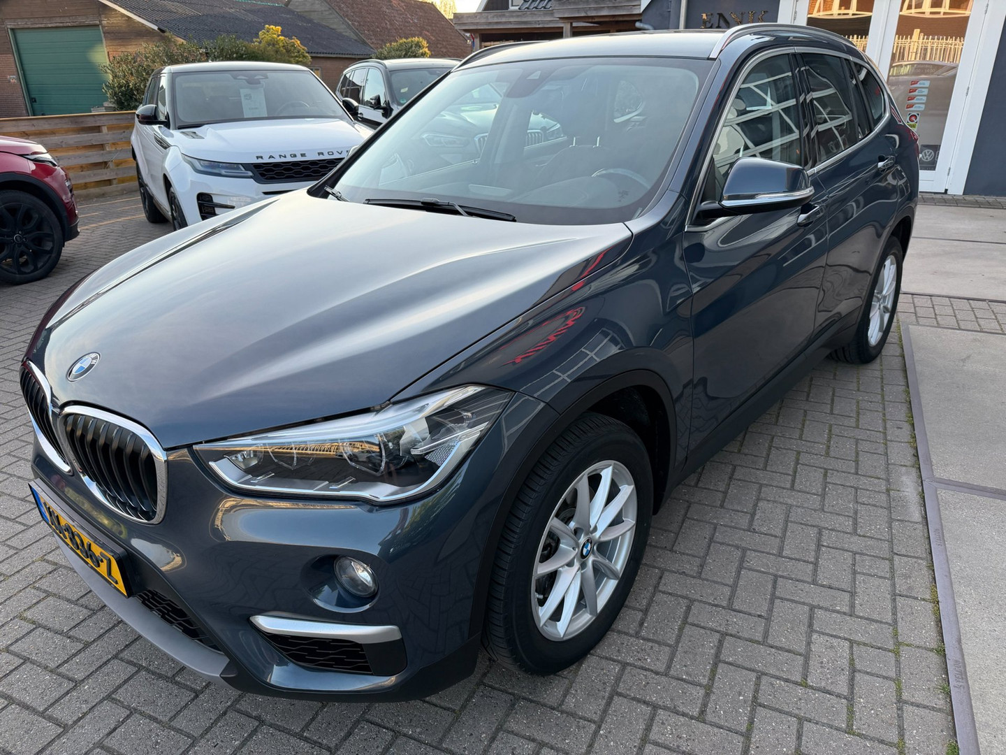 BMW BMW