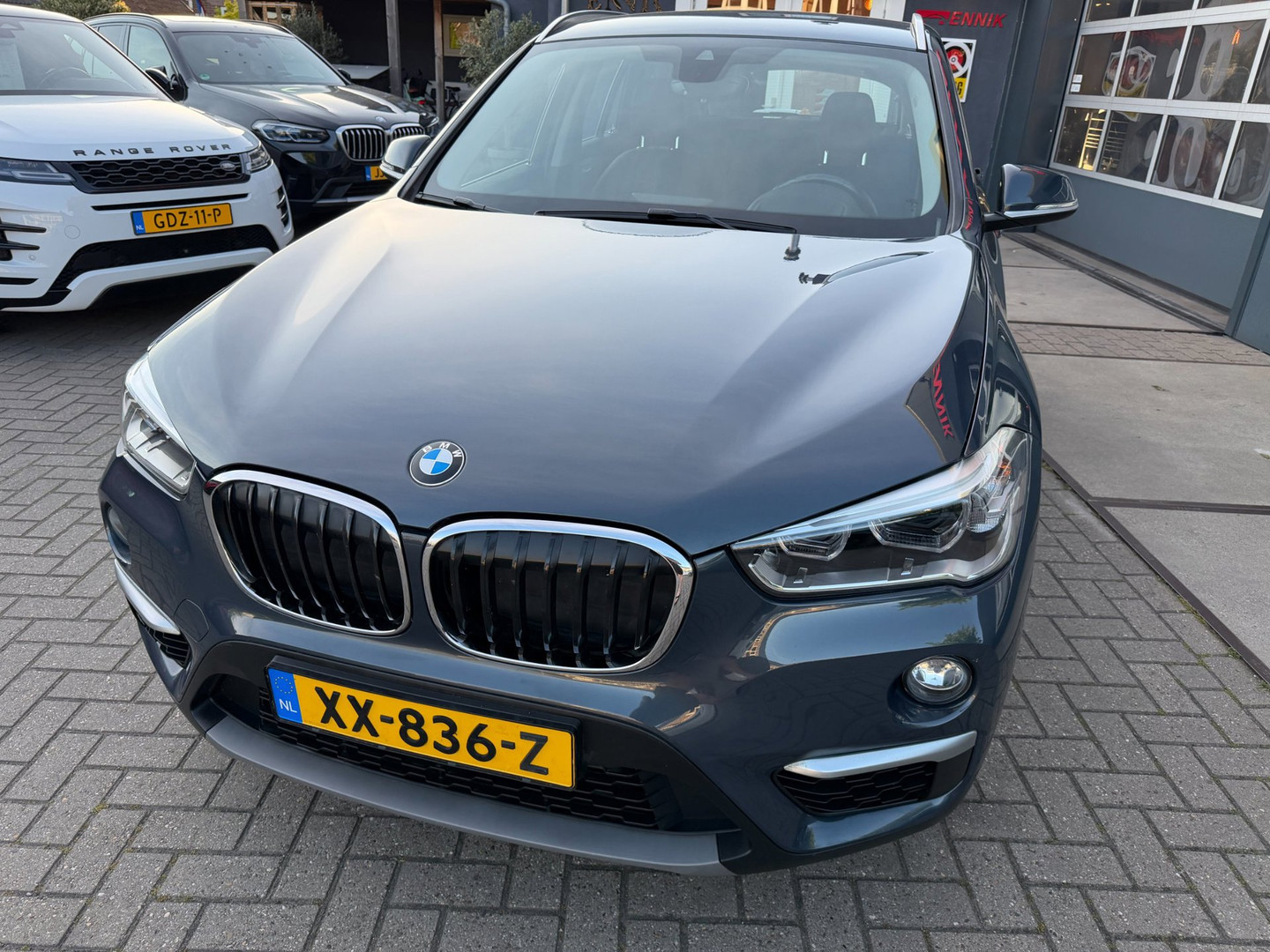 BMW BMW