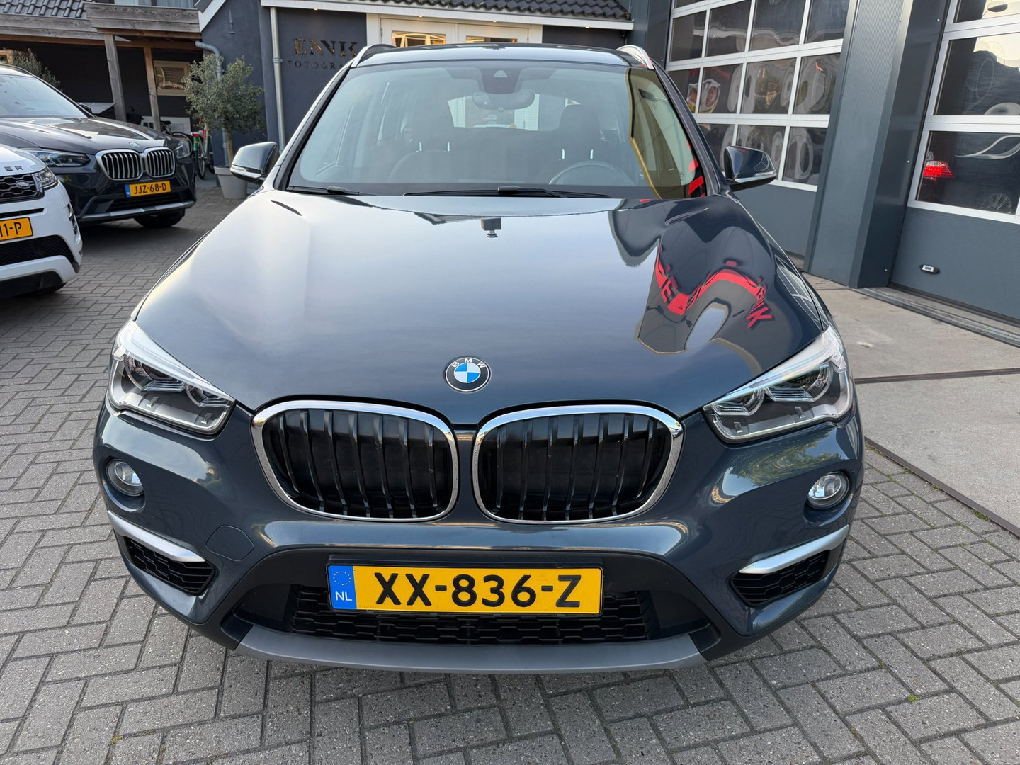 BMW BMW