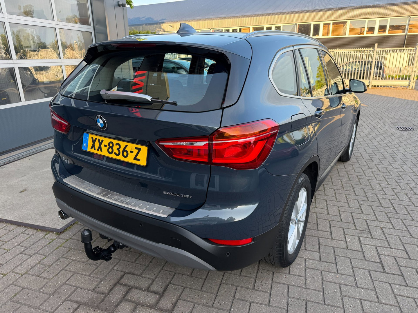 BMW BMW
