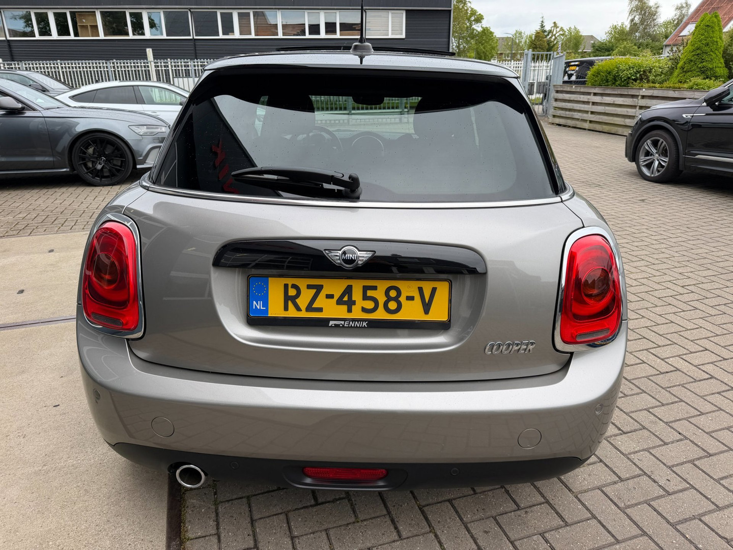 MINI
