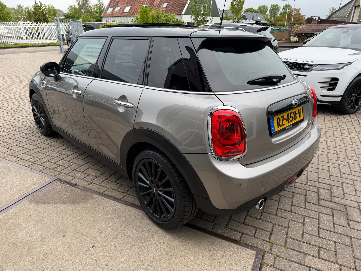 MINI