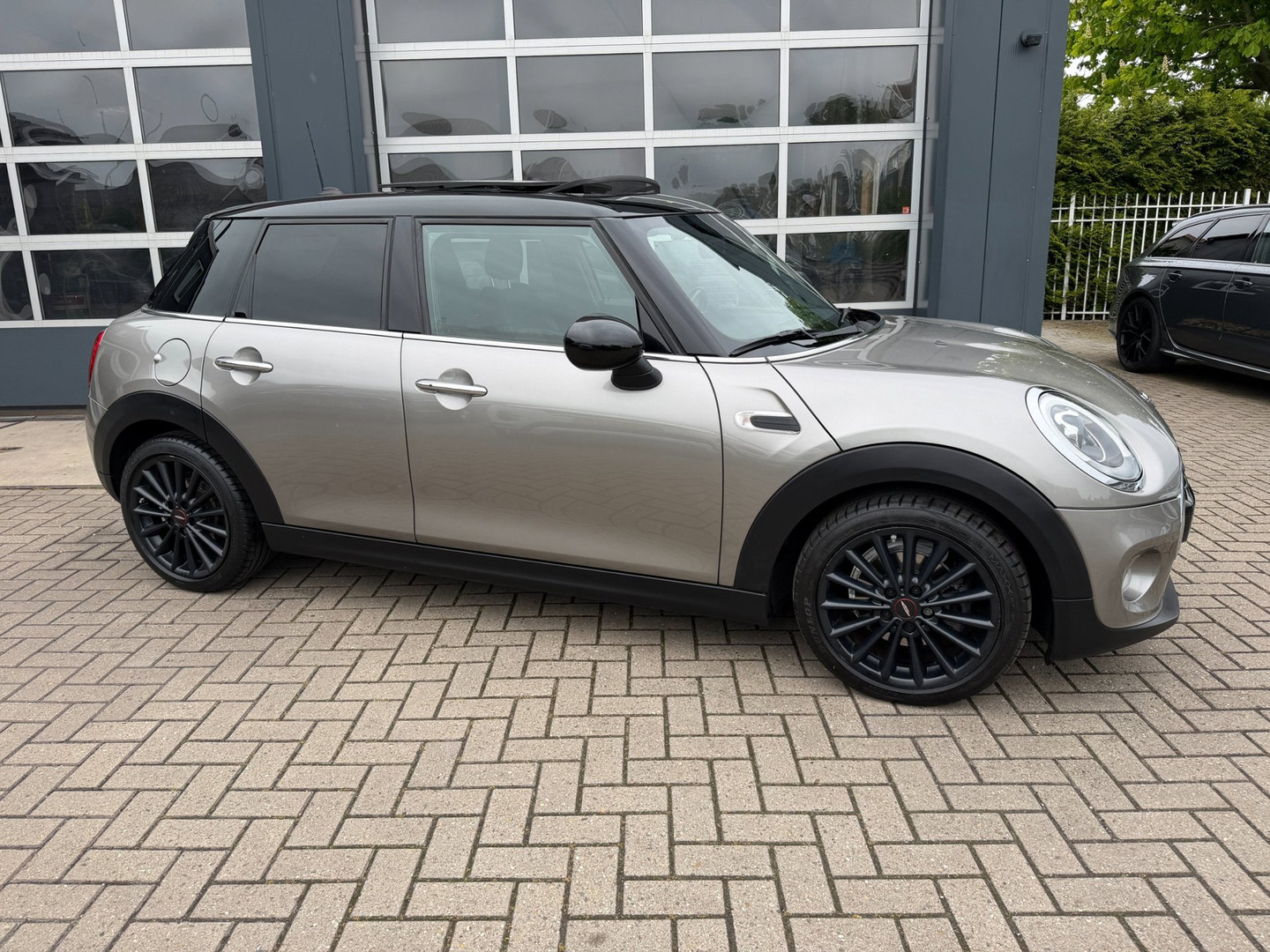 MINI
