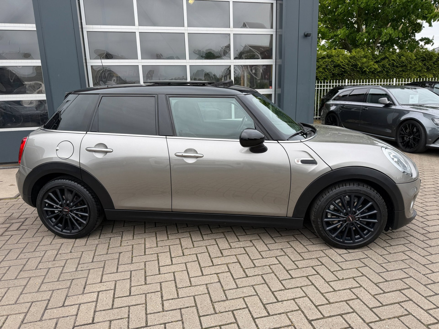 MINI