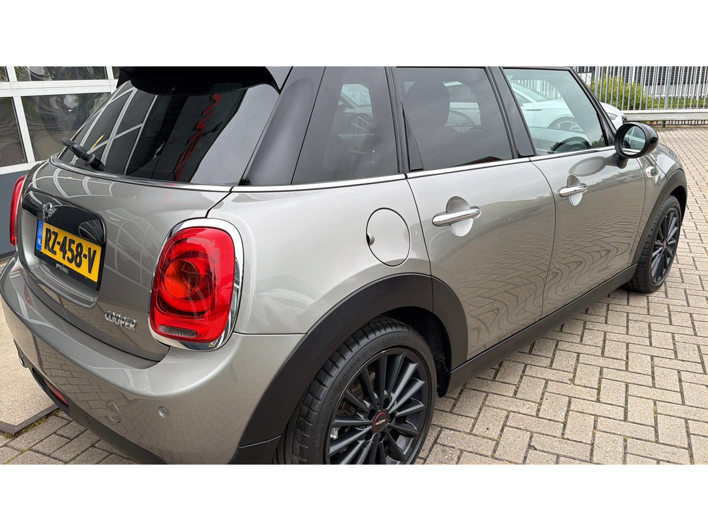 MINI