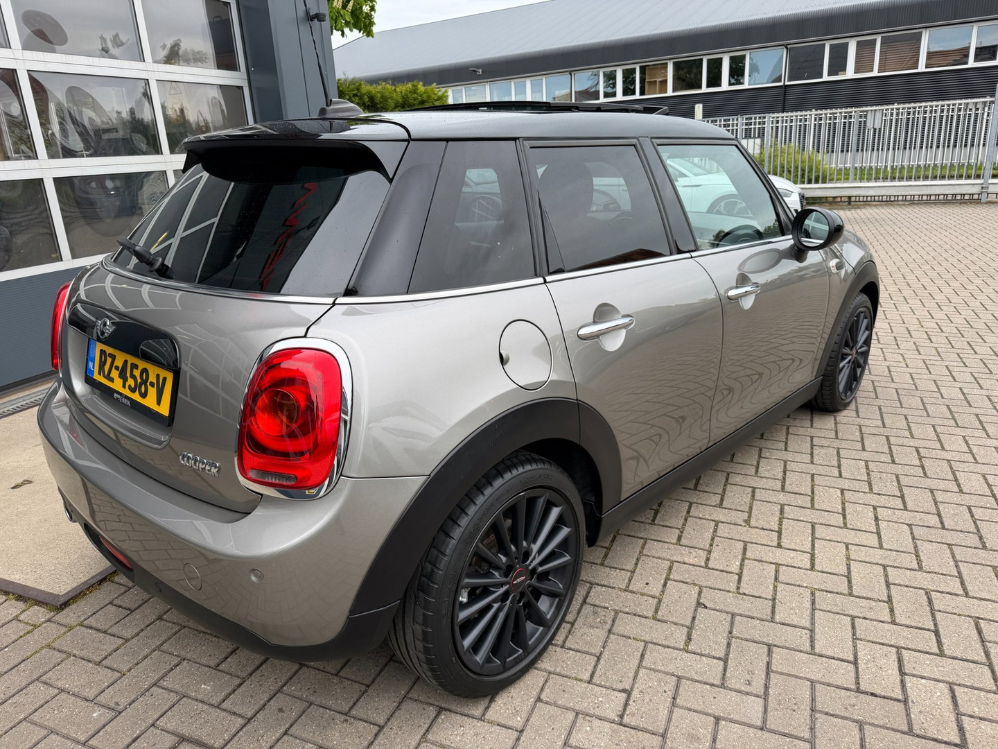 MINI