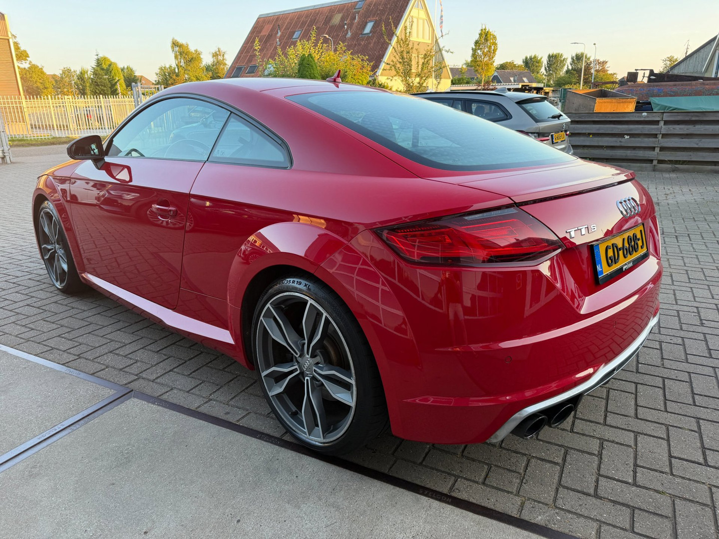 Audi