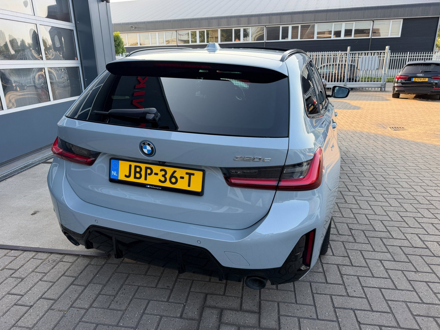 BMW