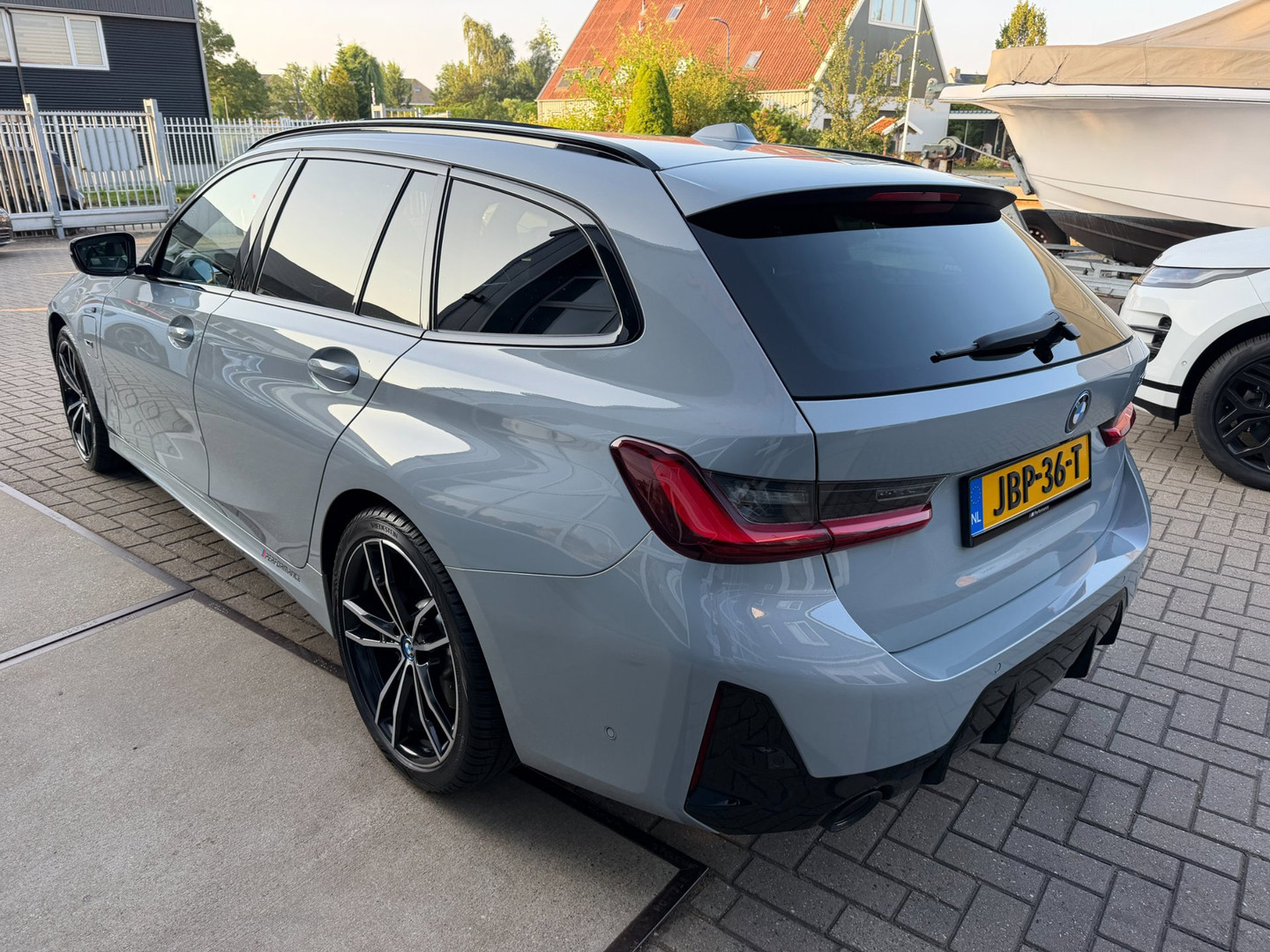 BMW