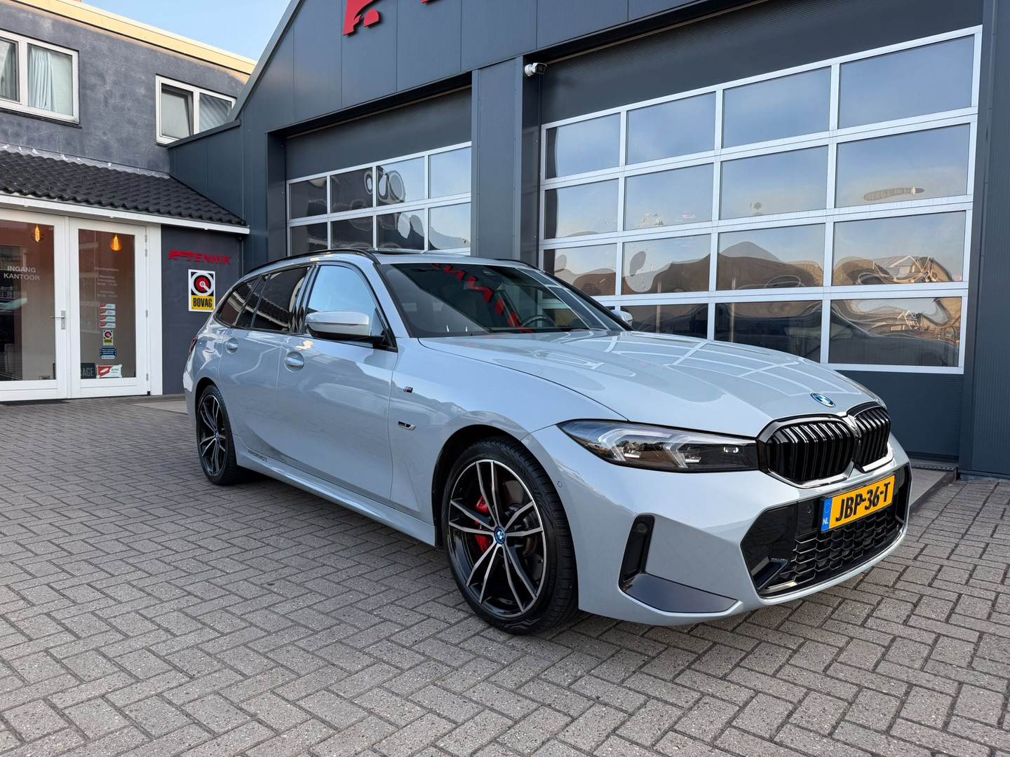 BMW