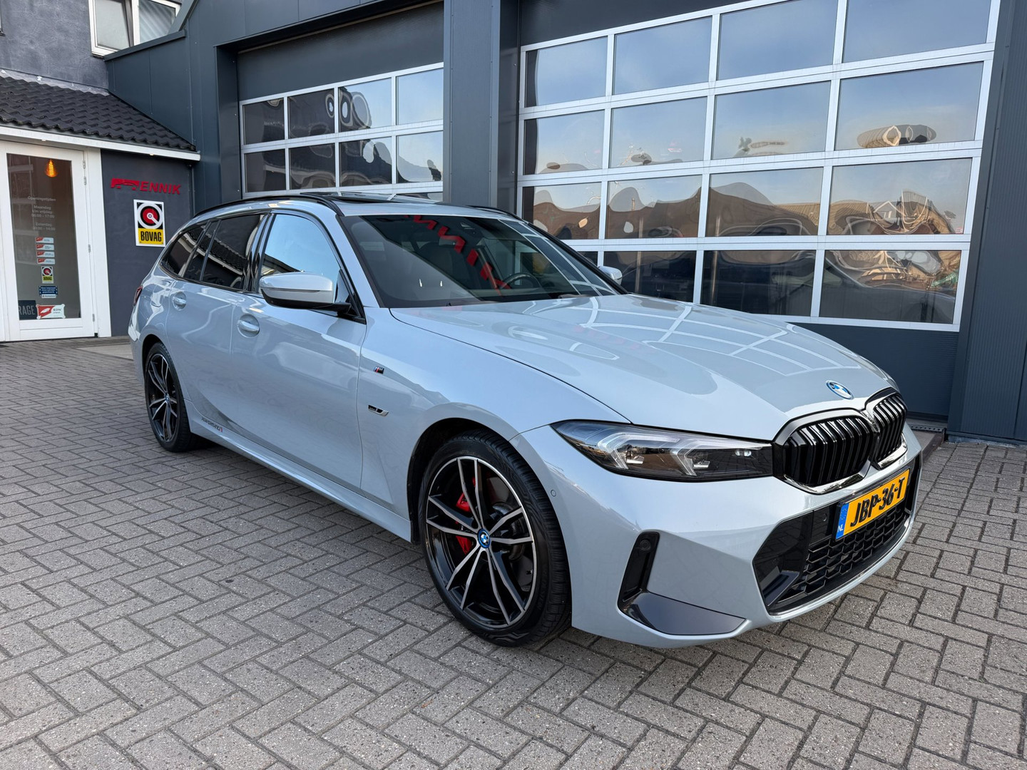 BMW