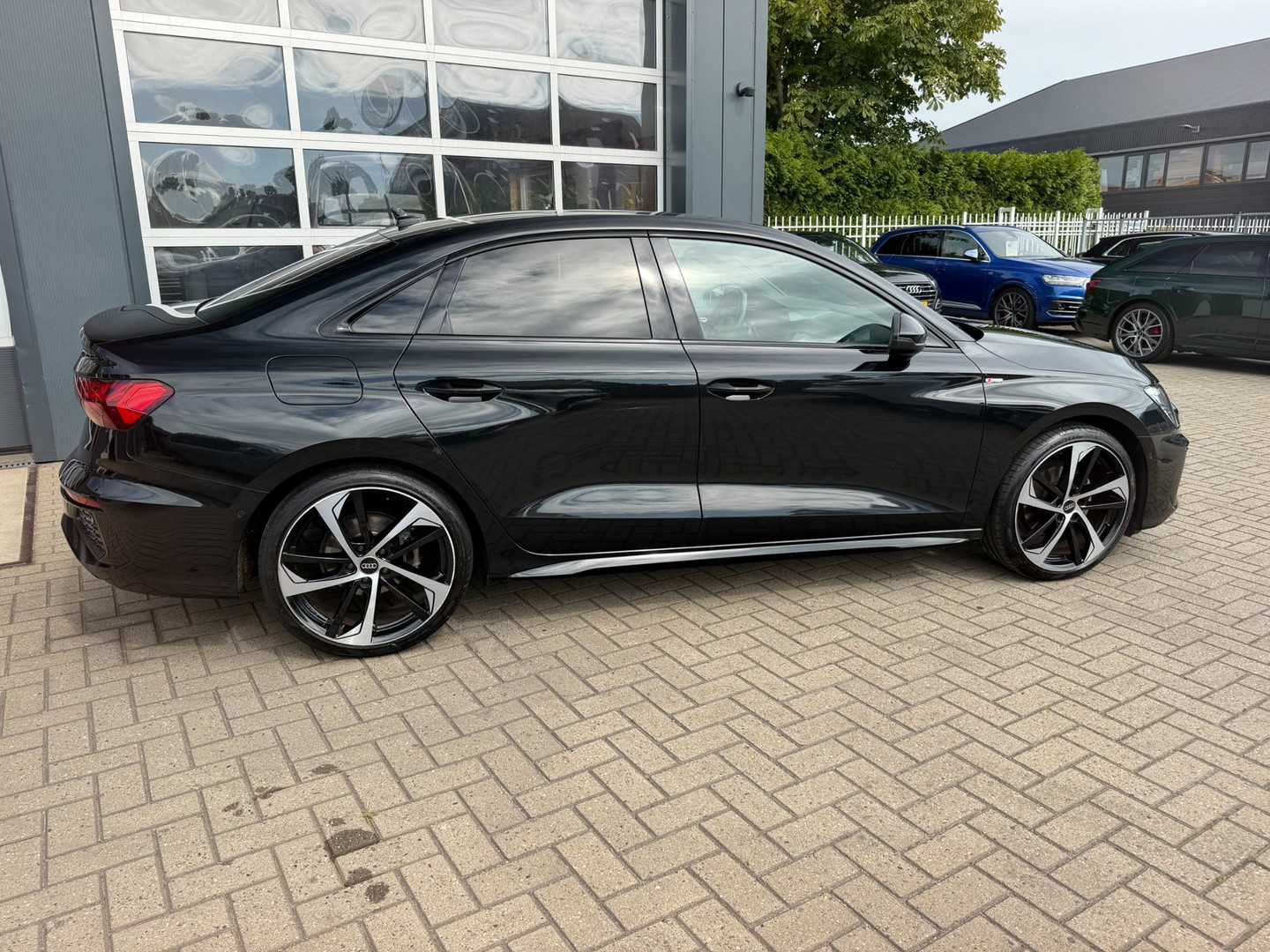 Audi