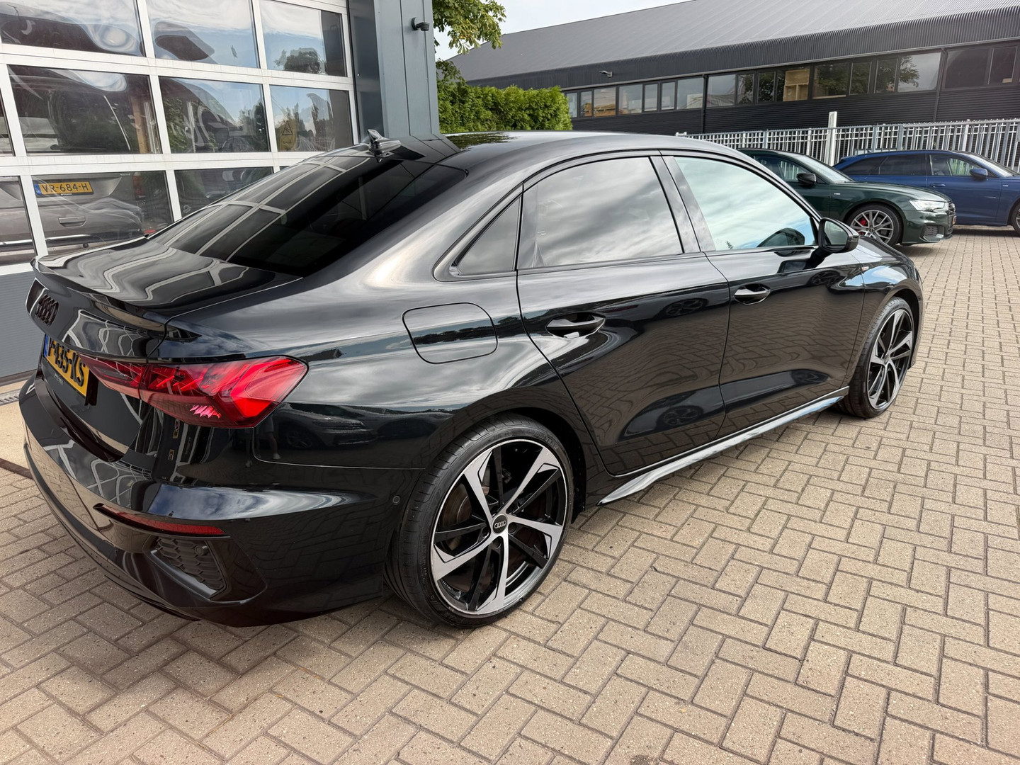 Audi