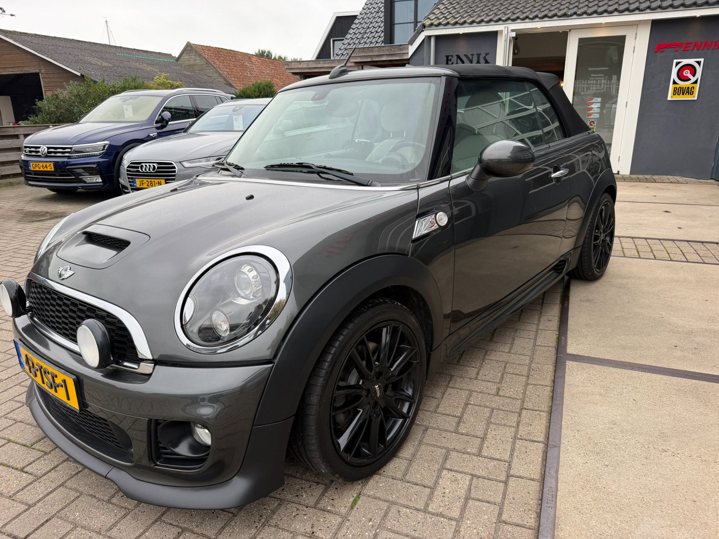 MINI