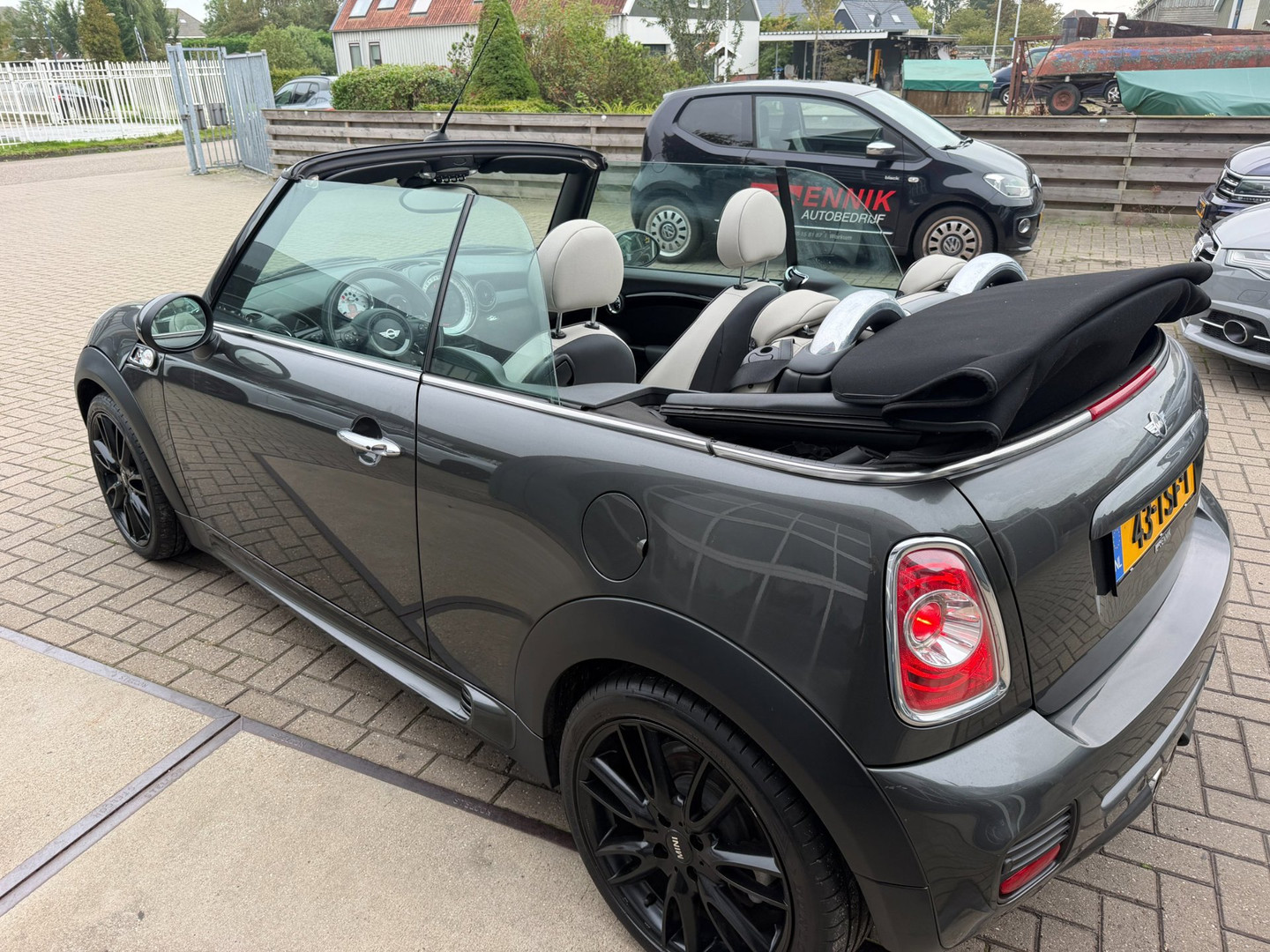 MINI