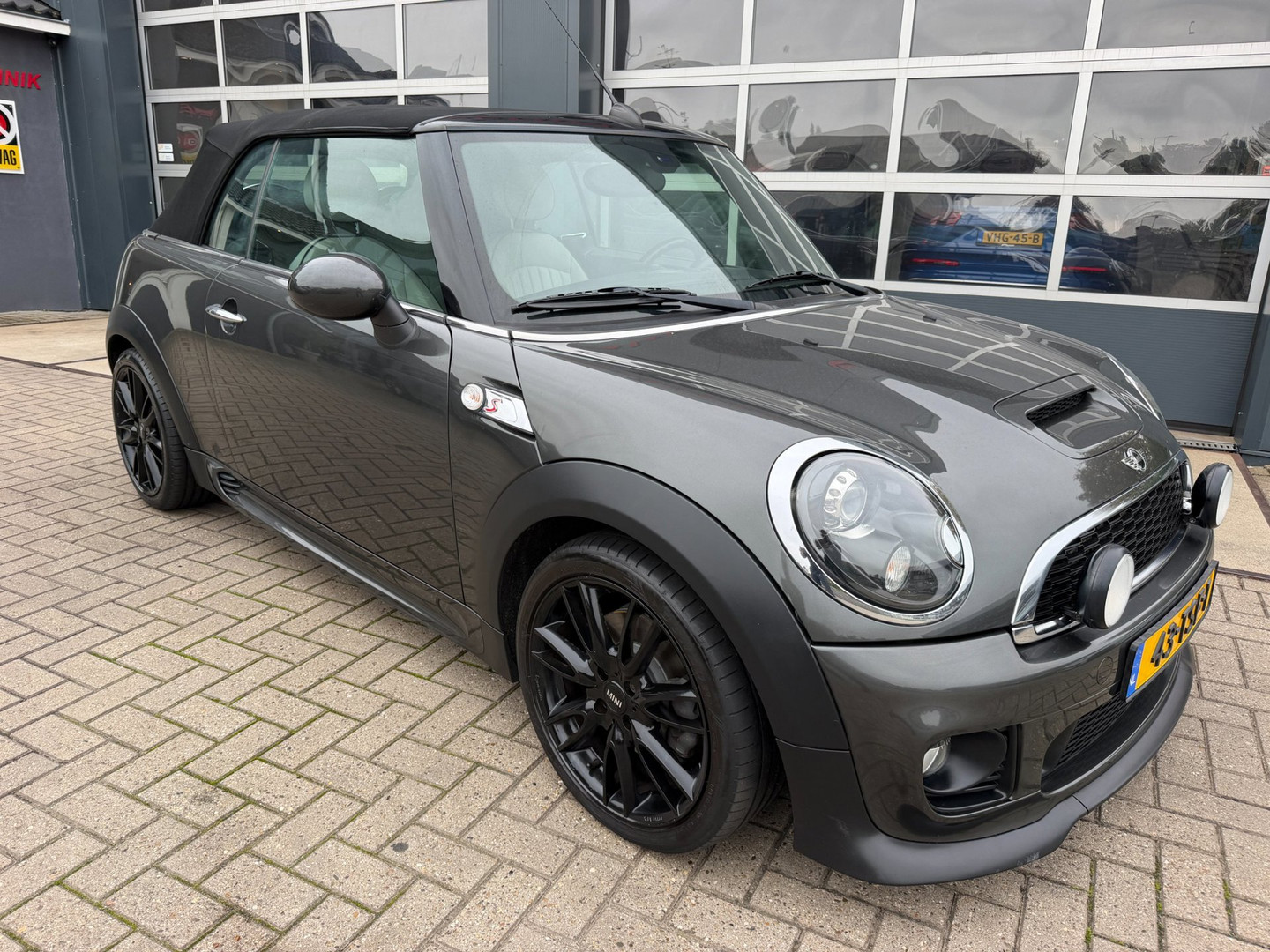 MINI