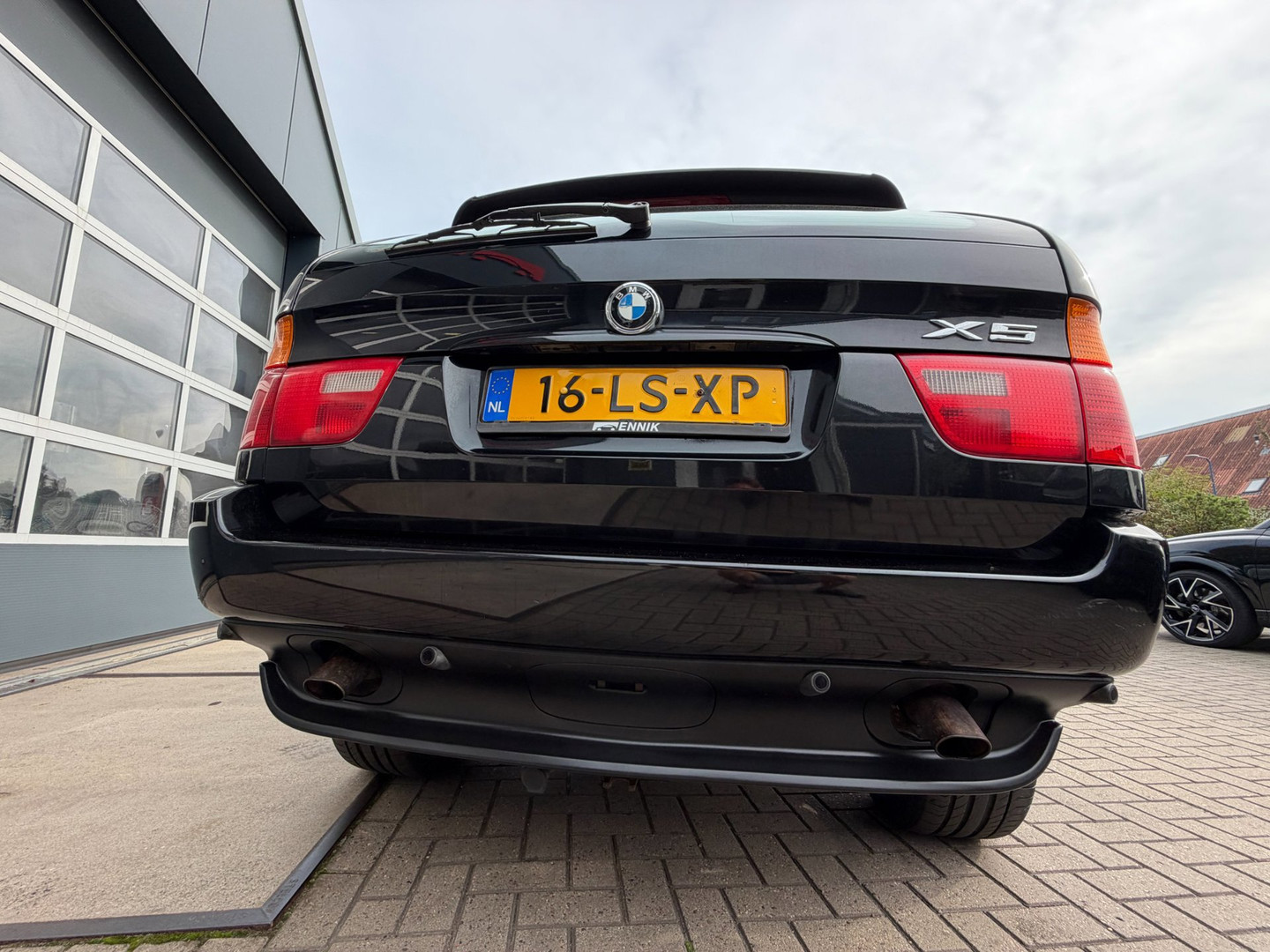 BMW