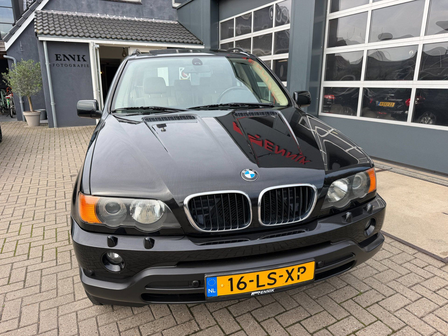 BMW