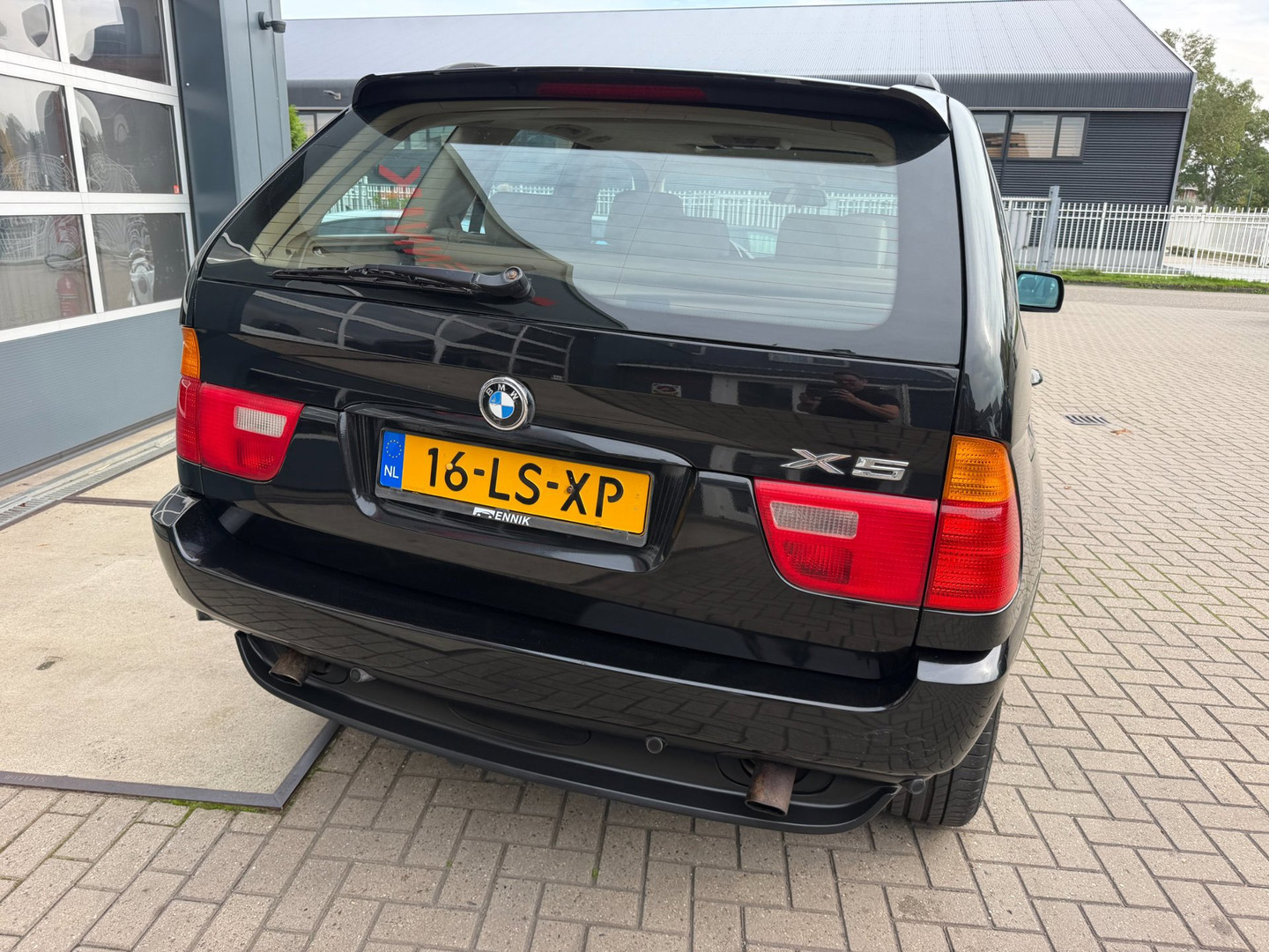 BMW