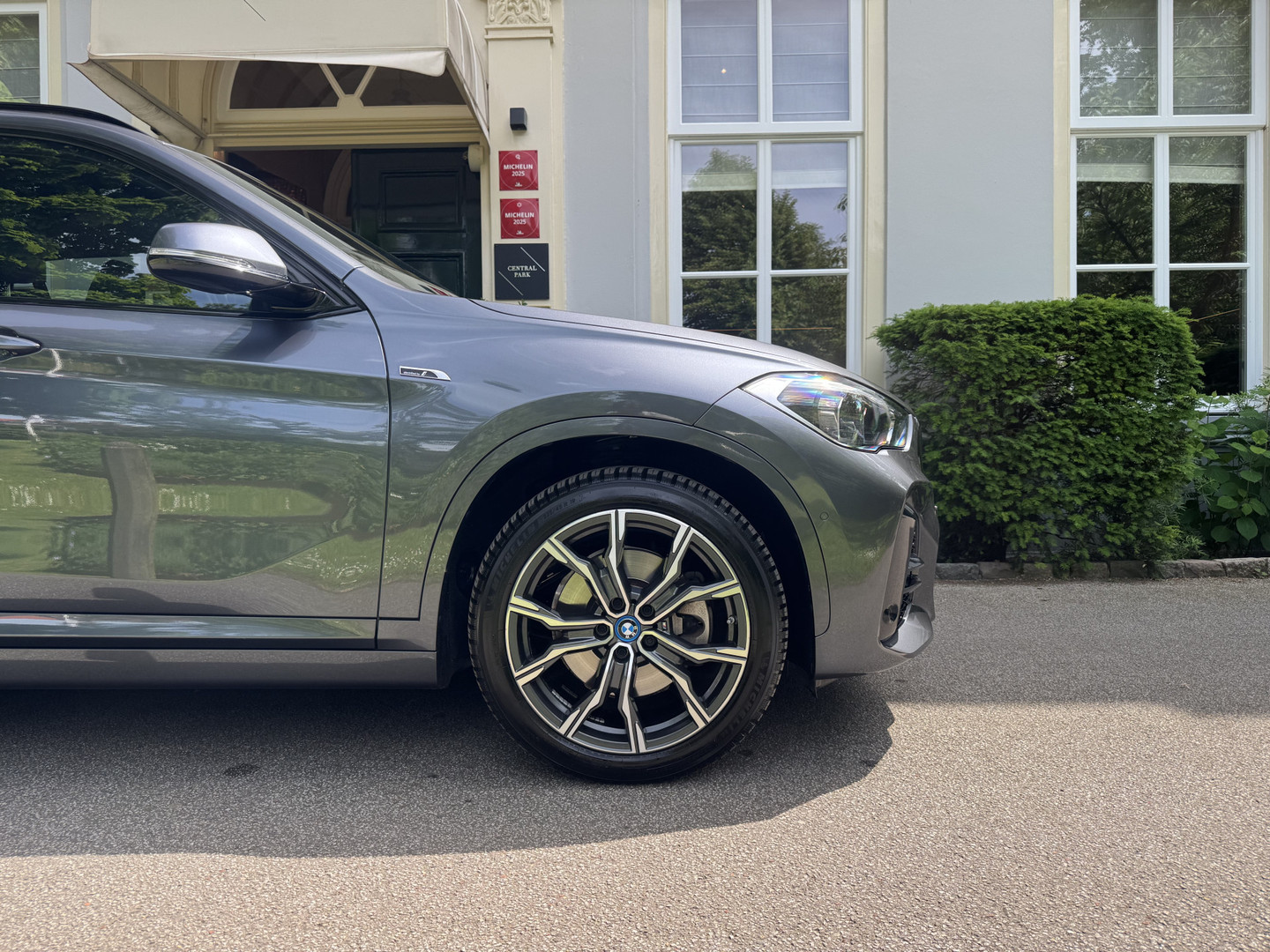 BMW
