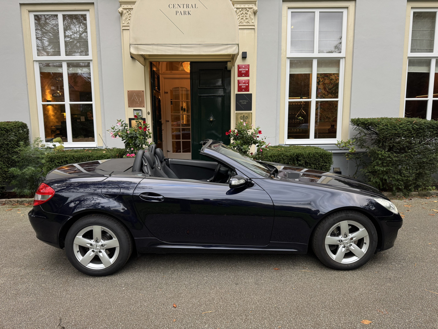 Mercedes-Benz Mercedes-Benz