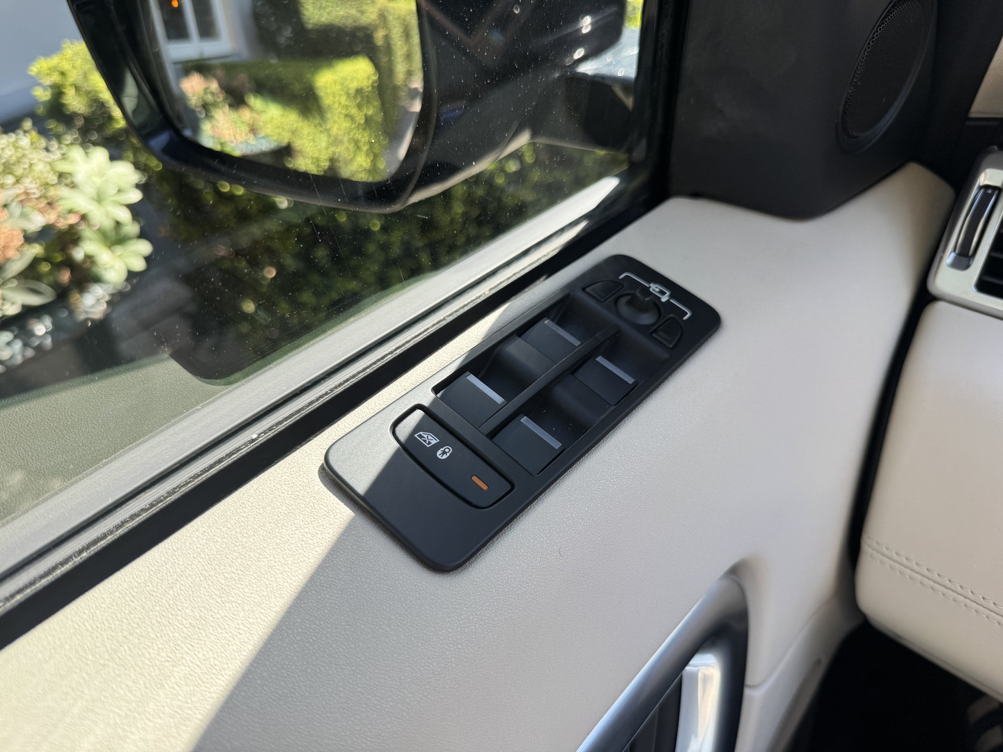 Land Rover Land Rover