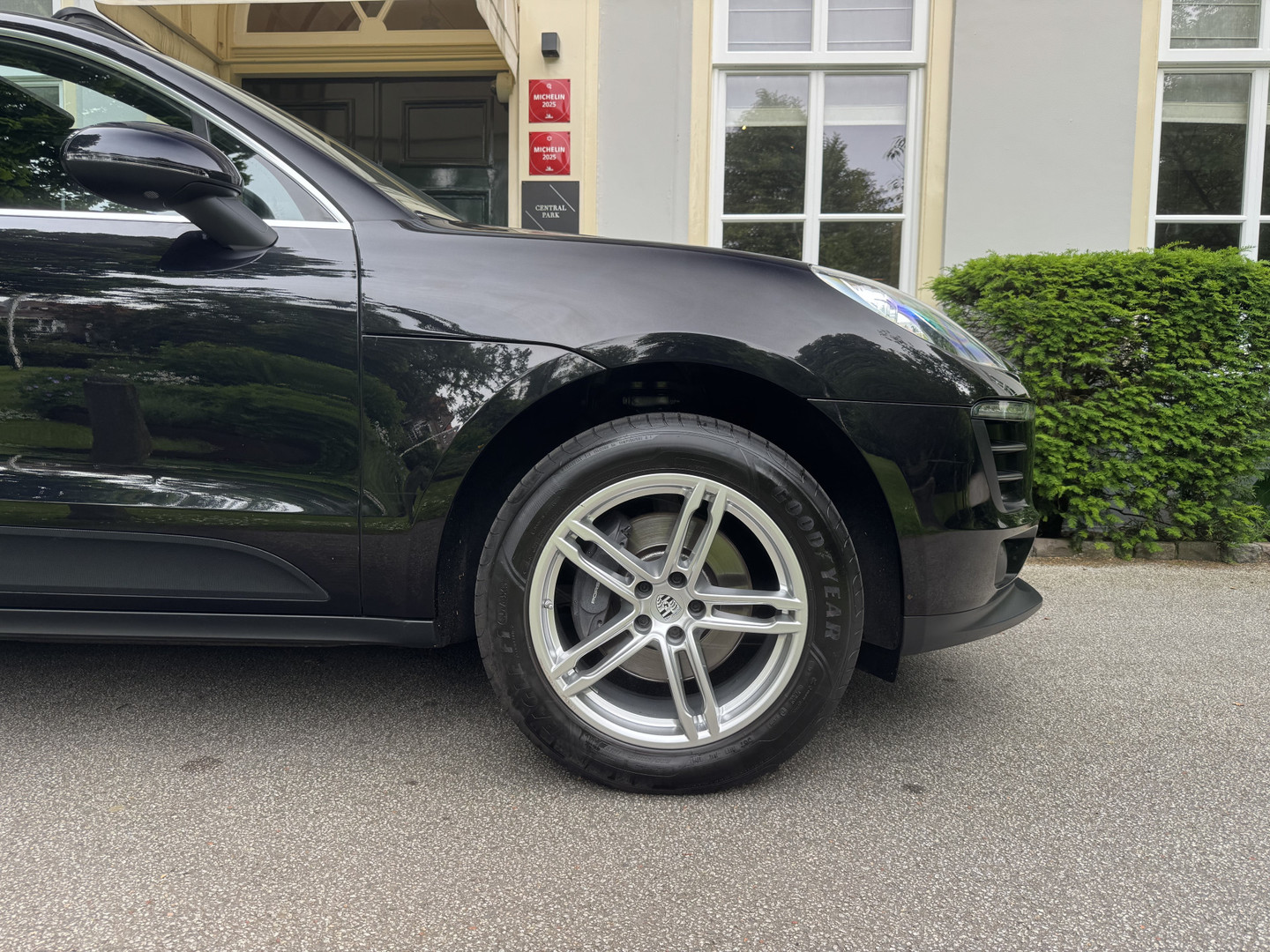 Porsche