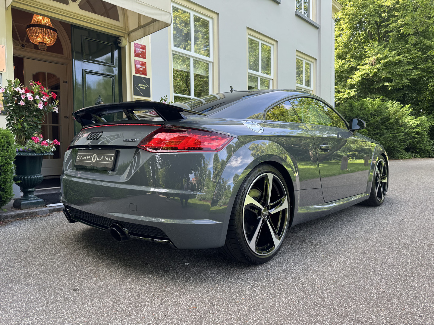 Audi