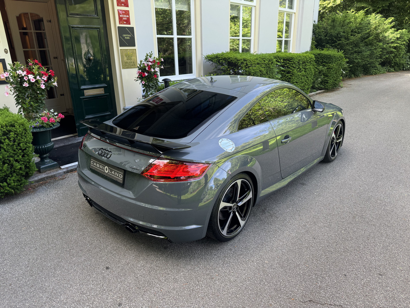 Audi