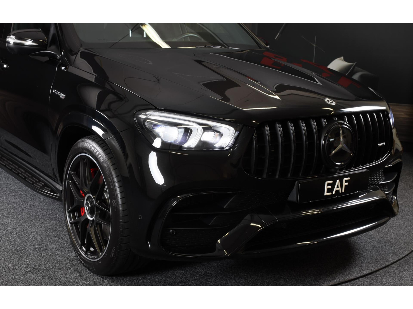 Mercedes-Benz Mercedes-Benz