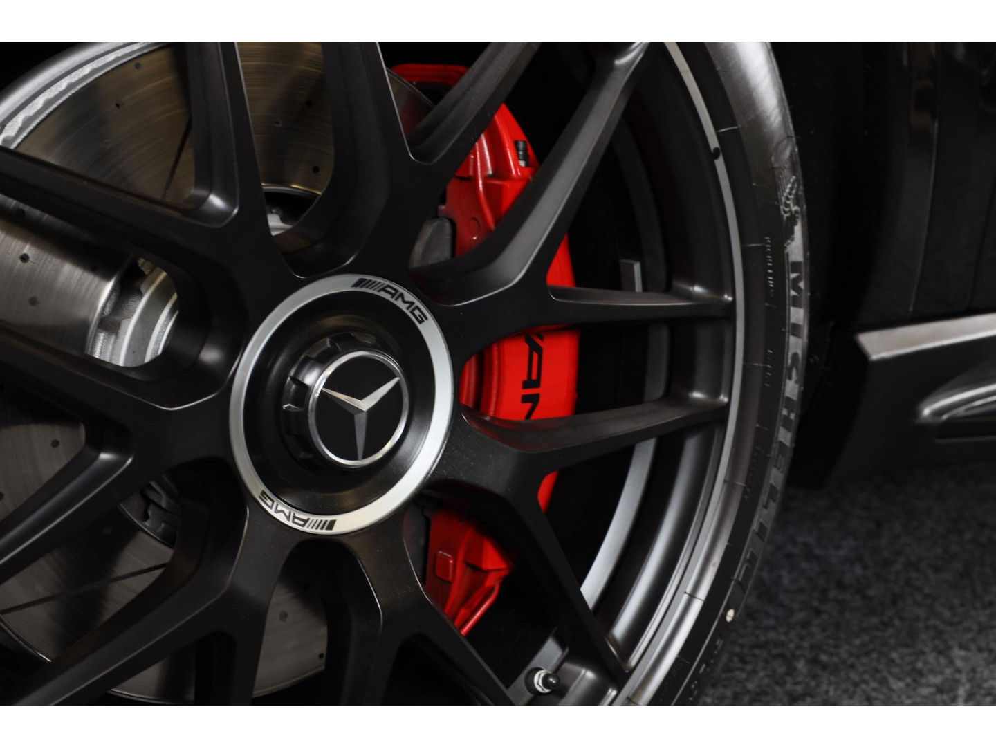 Mercedes-Benz Mercedes-Benz