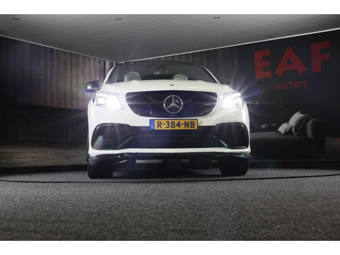 Mercedes-Benz Mercedes-Benz