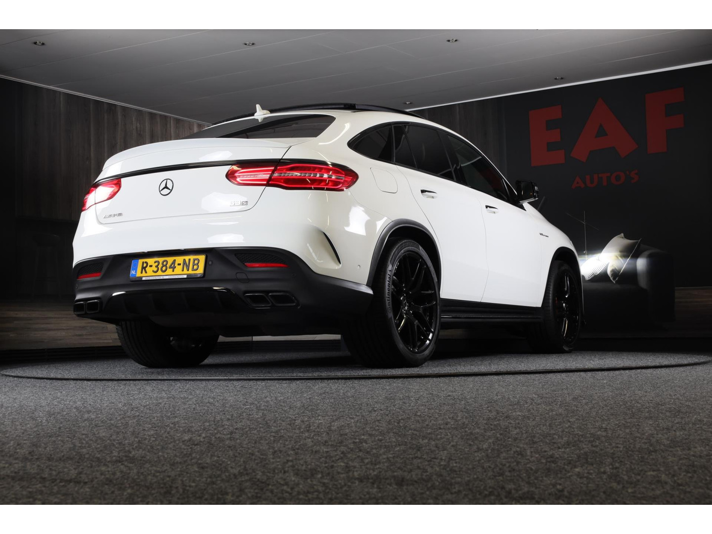 Mercedes-Benz Mercedes-Benz