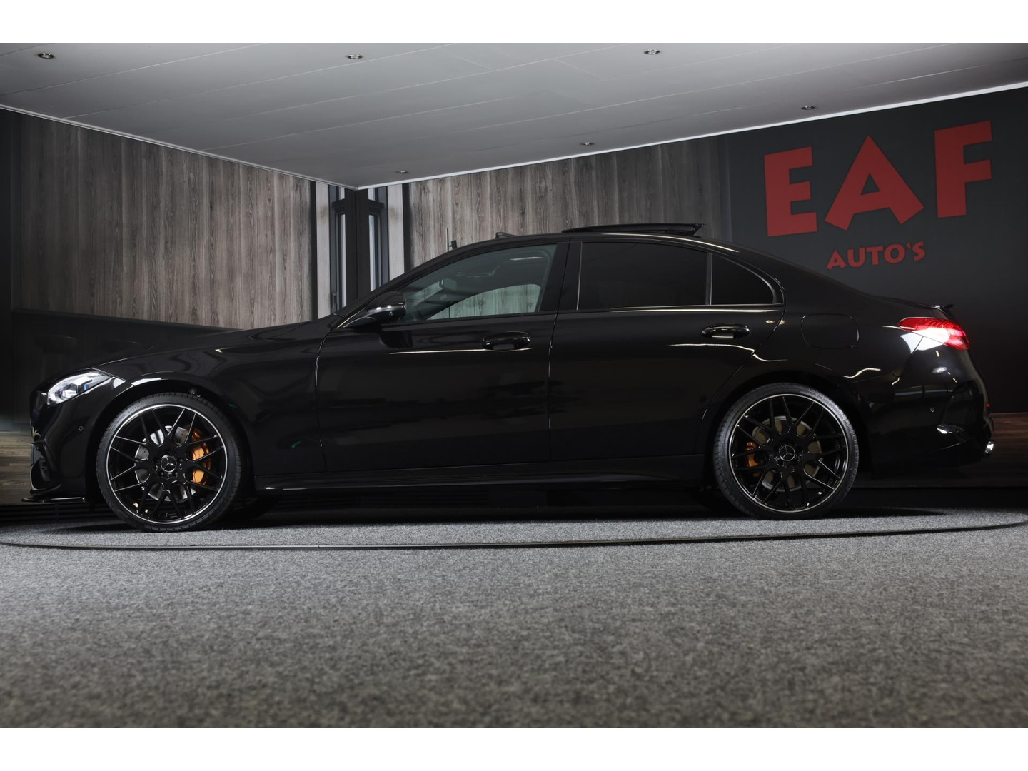 Mercedes-Benz Mercedes-Benz