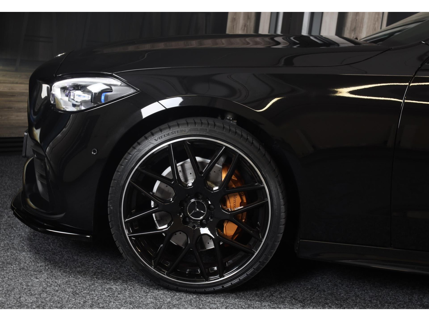 Mercedes-Benz Mercedes-Benz