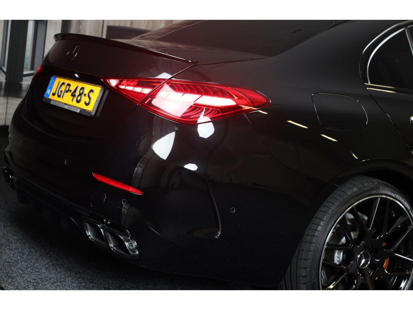 Mercedes-Benz Mercedes-Benz