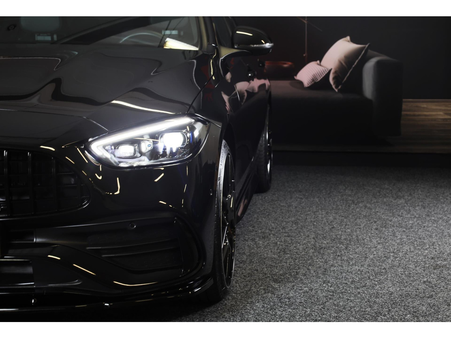 Mercedes-Benz Mercedes-Benz