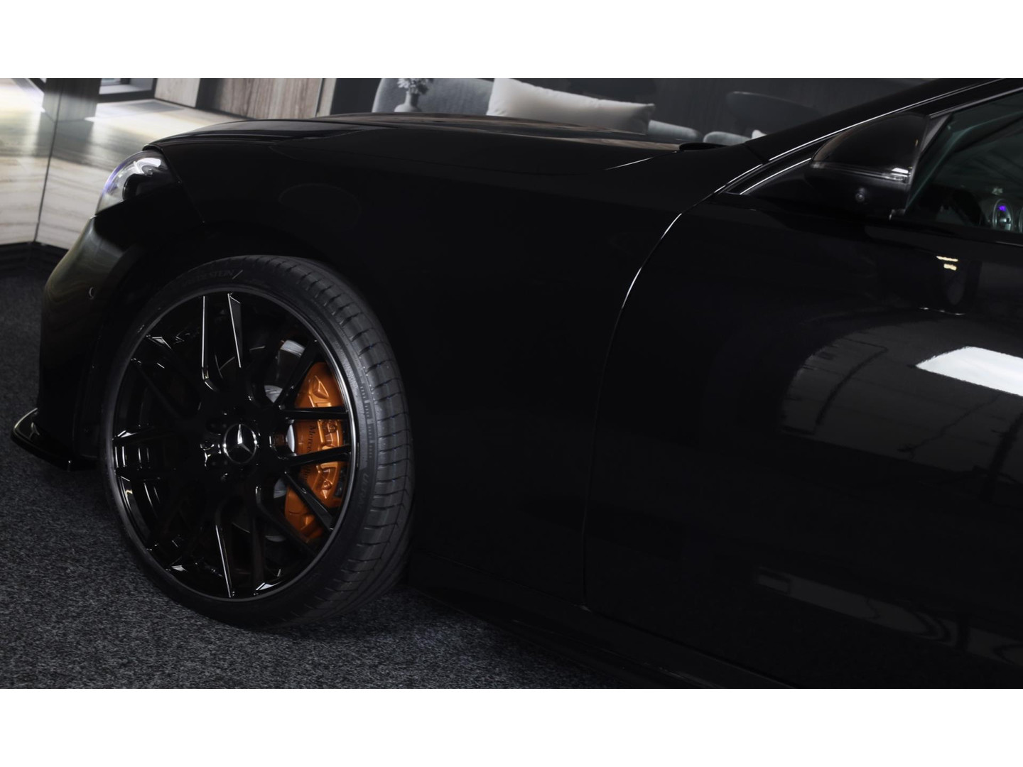 Mercedes-Benz Mercedes-Benz