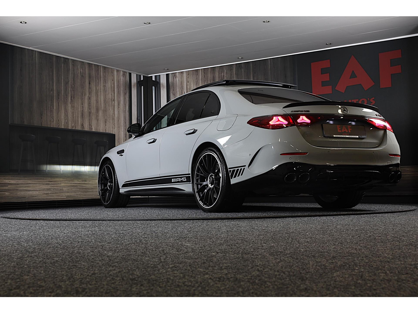 Mercedes-Benz Mercedes-Benz