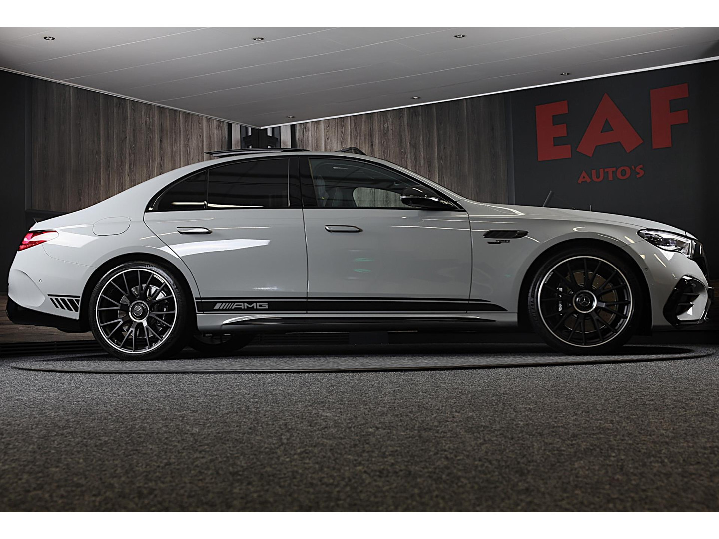 Mercedes-Benz Mercedes-Benz