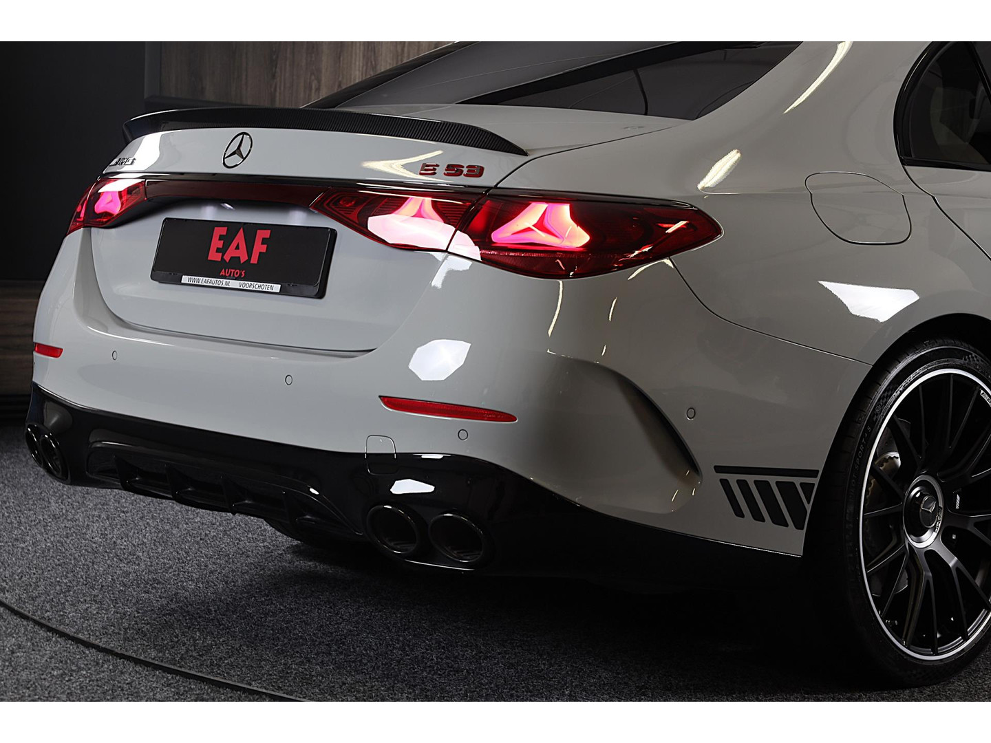 Mercedes-Benz Mercedes-Benz