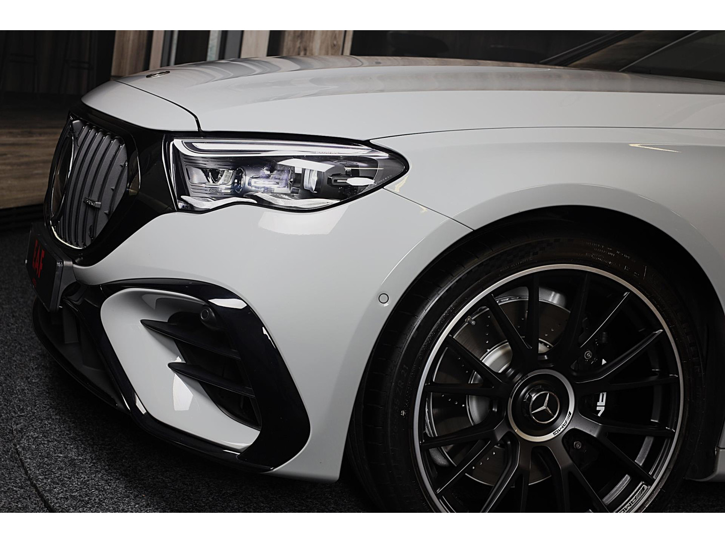 Mercedes-Benz Mercedes-Benz