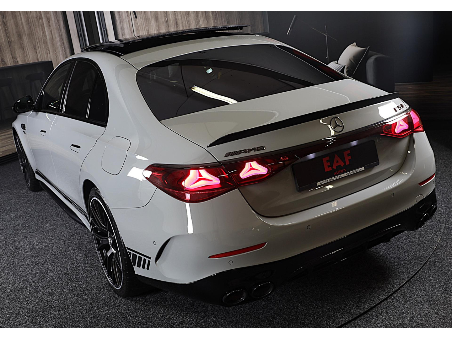 Mercedes-Benz Mercedes-Benz