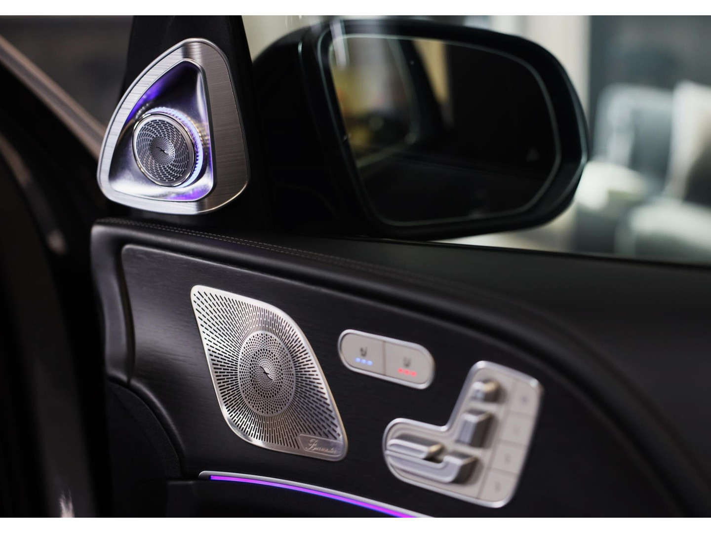 Mercedes-Benz Mercedes-Benz