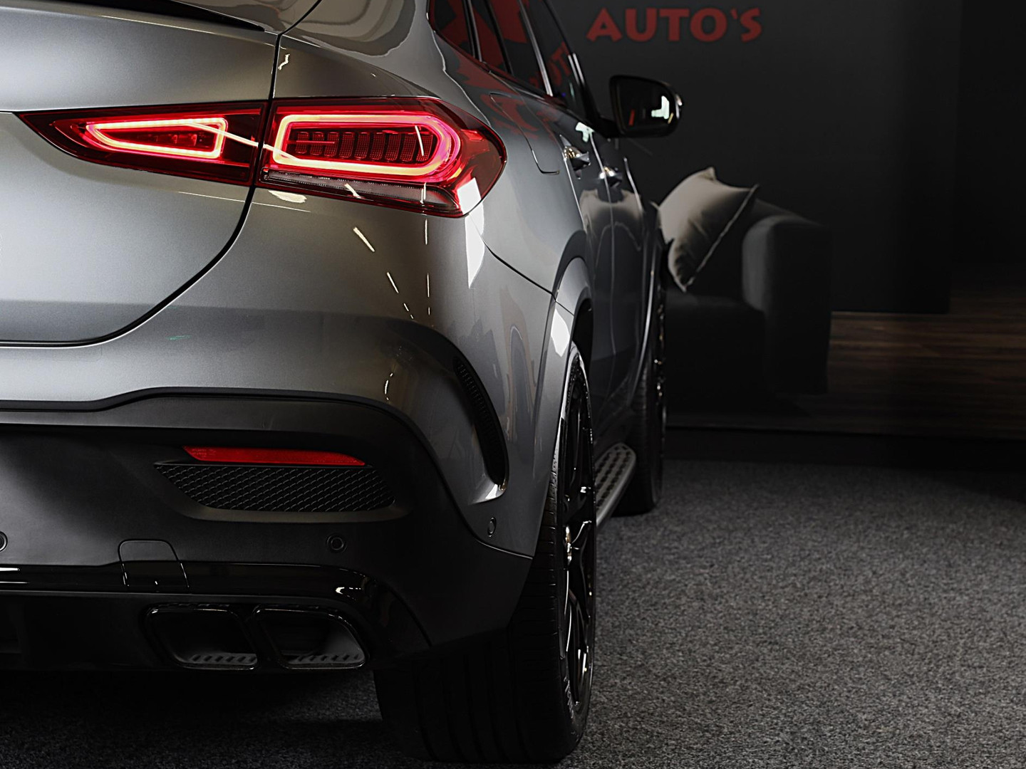 Mercedes-Benz Mercedes-Benz