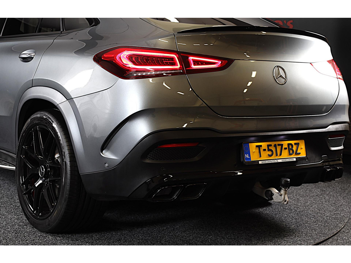 Mercedes-Benz Mercedes-Benz