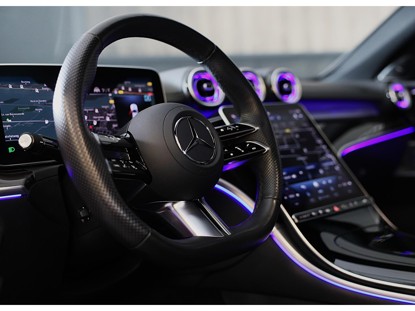 Mercedes-Benz Mercedes-Benz